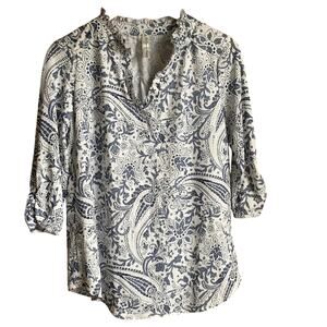 Perceptions Size Medium paisley pullover blouse.